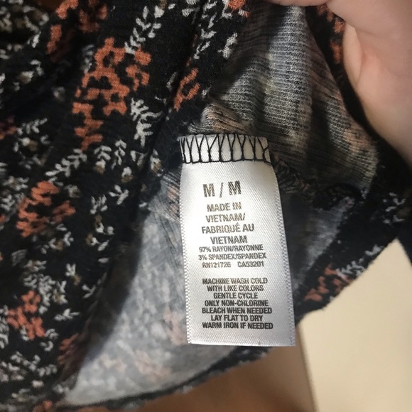 Ribbed racerback floral tank - Picture 4 of 4